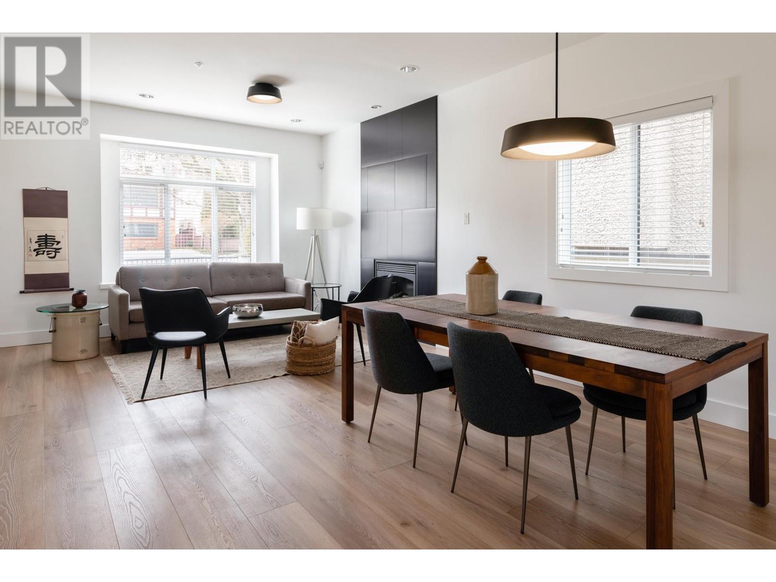 Listing Picture 2 of 30 : 8088 SHAUGHNESSY STREET, Vancouver / 溫哥華 - 魯藝地產 Yvonne Lu Group - MLS Medallion Club Member