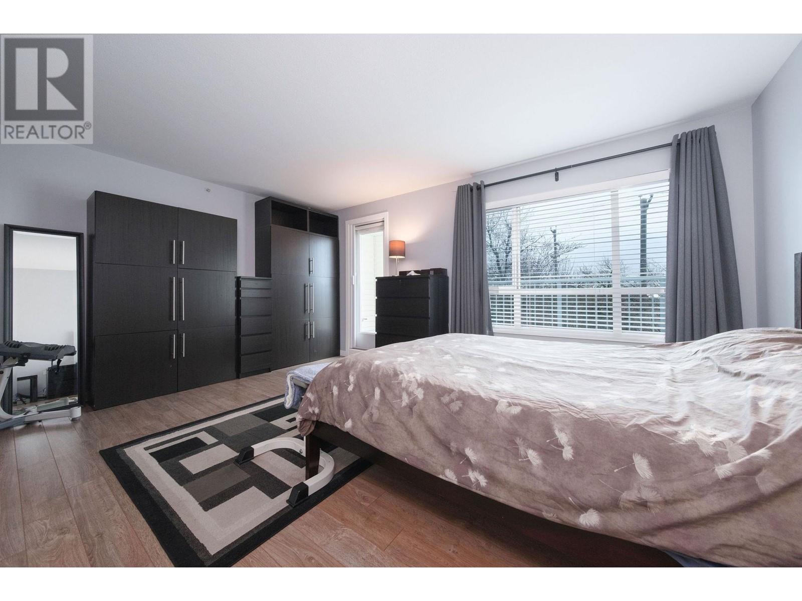 Listing Picture 16 of 29 : 135 6588 SOUTHOAKS CRESCENT, Burnaby / 本拿比 - 魯藝地產 Yvonne Lu Group - MLS Medallion Club Member