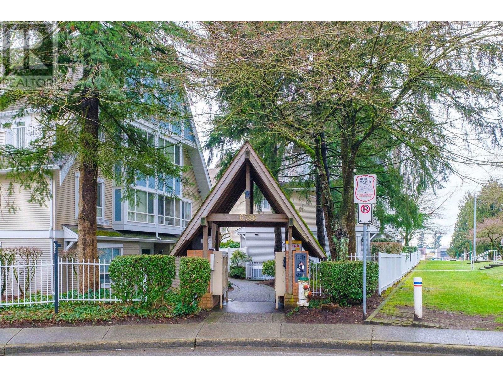 Listing Picture 28 of 29 : 135 6588 SOUTHOAKS CRESCENT, Burnaby / 本拿比 - 魯藝地產 Yvonne Lu Group - MLS Medallion Club Member