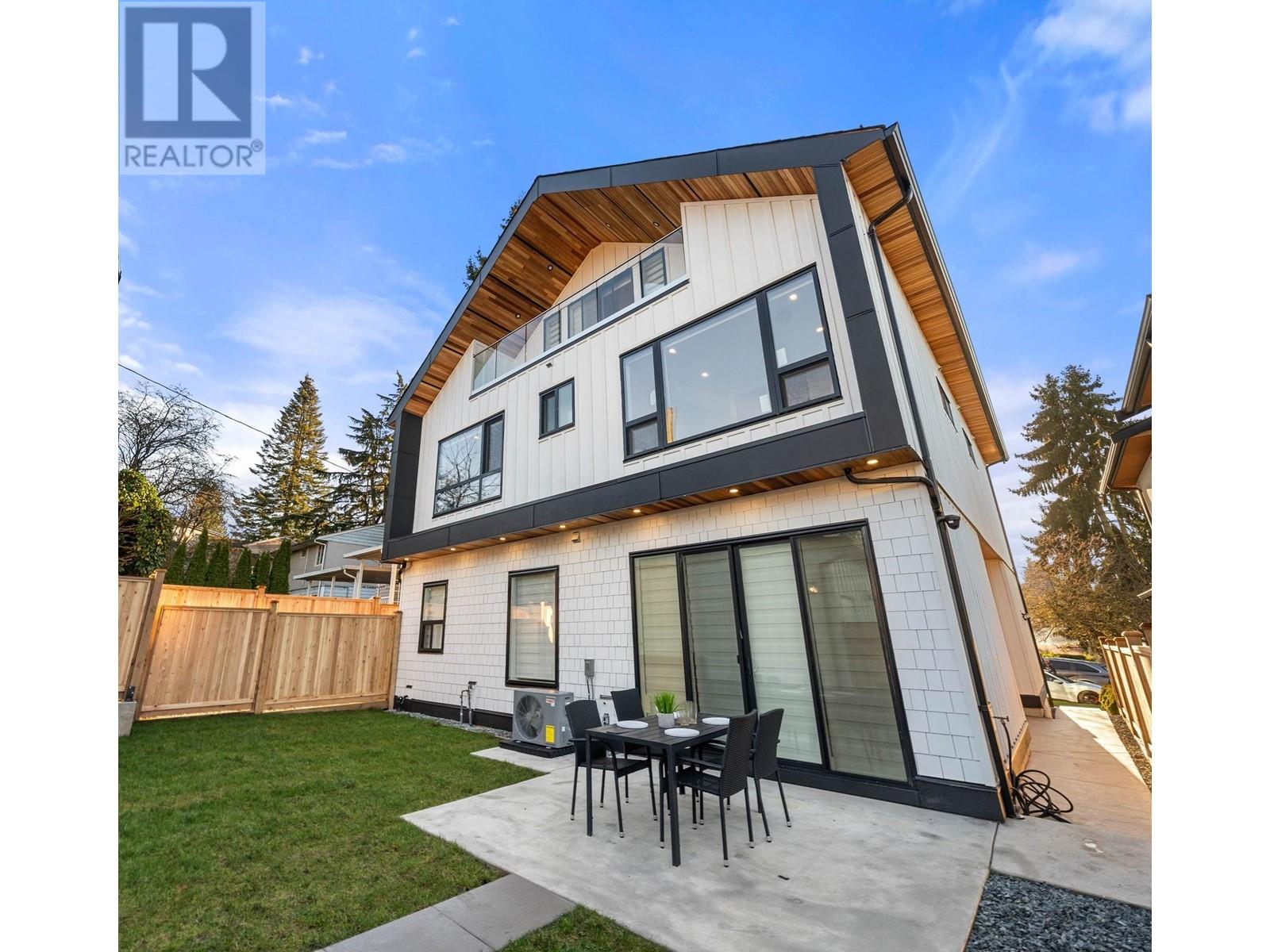 2 3559 Haida Drive, Vancouver, British Columbia  V5M 3Y9 - Photo 1 - R2968741