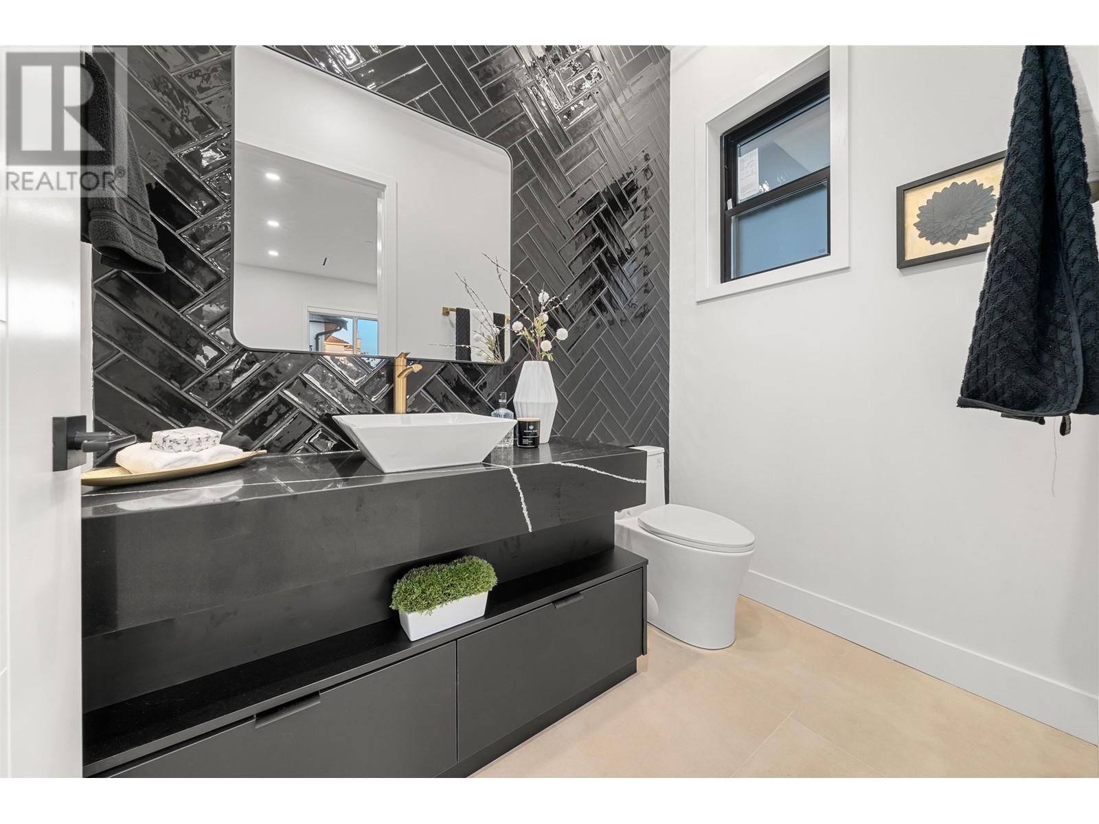 2 3559 Haida Drive, Vancouver, British Columbia  V5M 3Y9 - Photo 32 - R2968741