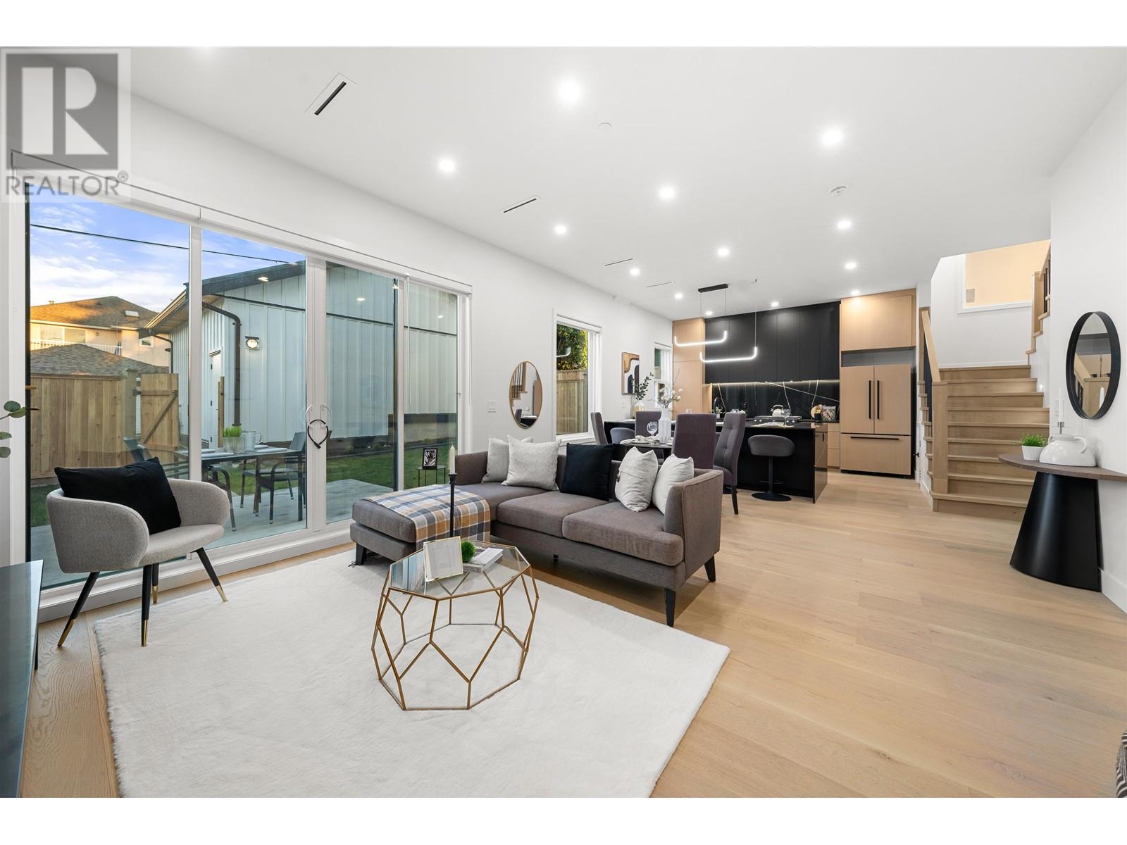 2 3559 Haida Drive, Vancouver, British Columbia  V5M 3Y9 - Photo 4 - R2968741