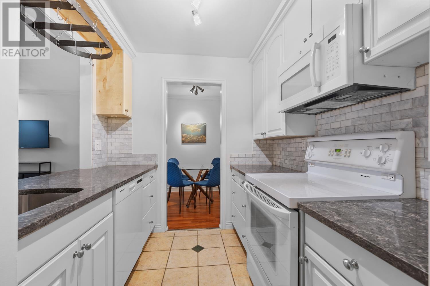 Listing Picture 8 of 19 : 106 1855 NELSON STREET, Vancouver / 溫哥華 - 魯藝地產 Yvonne Lu Group - MLS Medallion Club Member