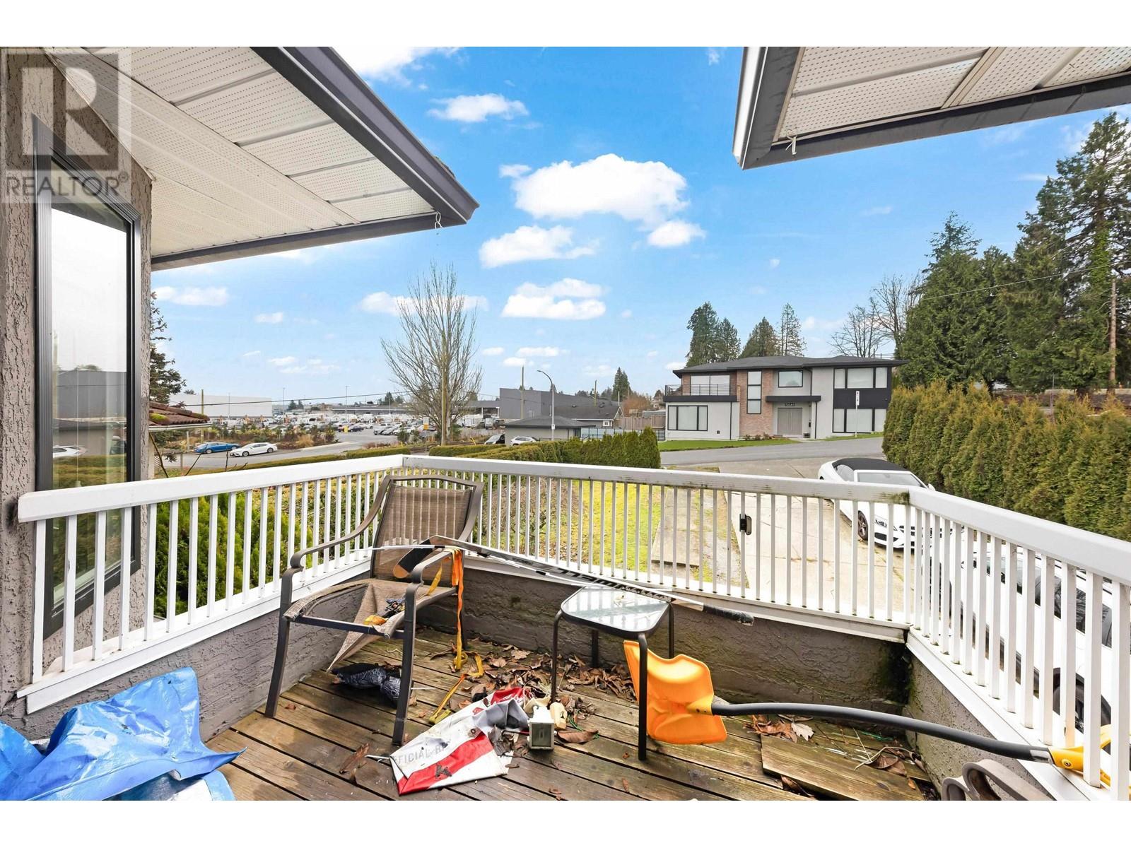 5649 Laurel Street, Burnaby, British Columbia  V5G 1N4 - Photo 12 - R2968746