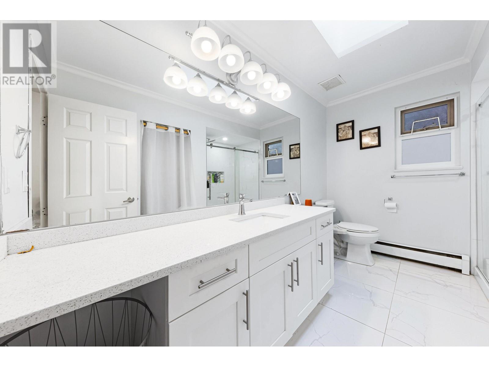 5649 Laurel Street, Burnaby, British Columbia  V5G 1N4 - Photo 20 - R2968746