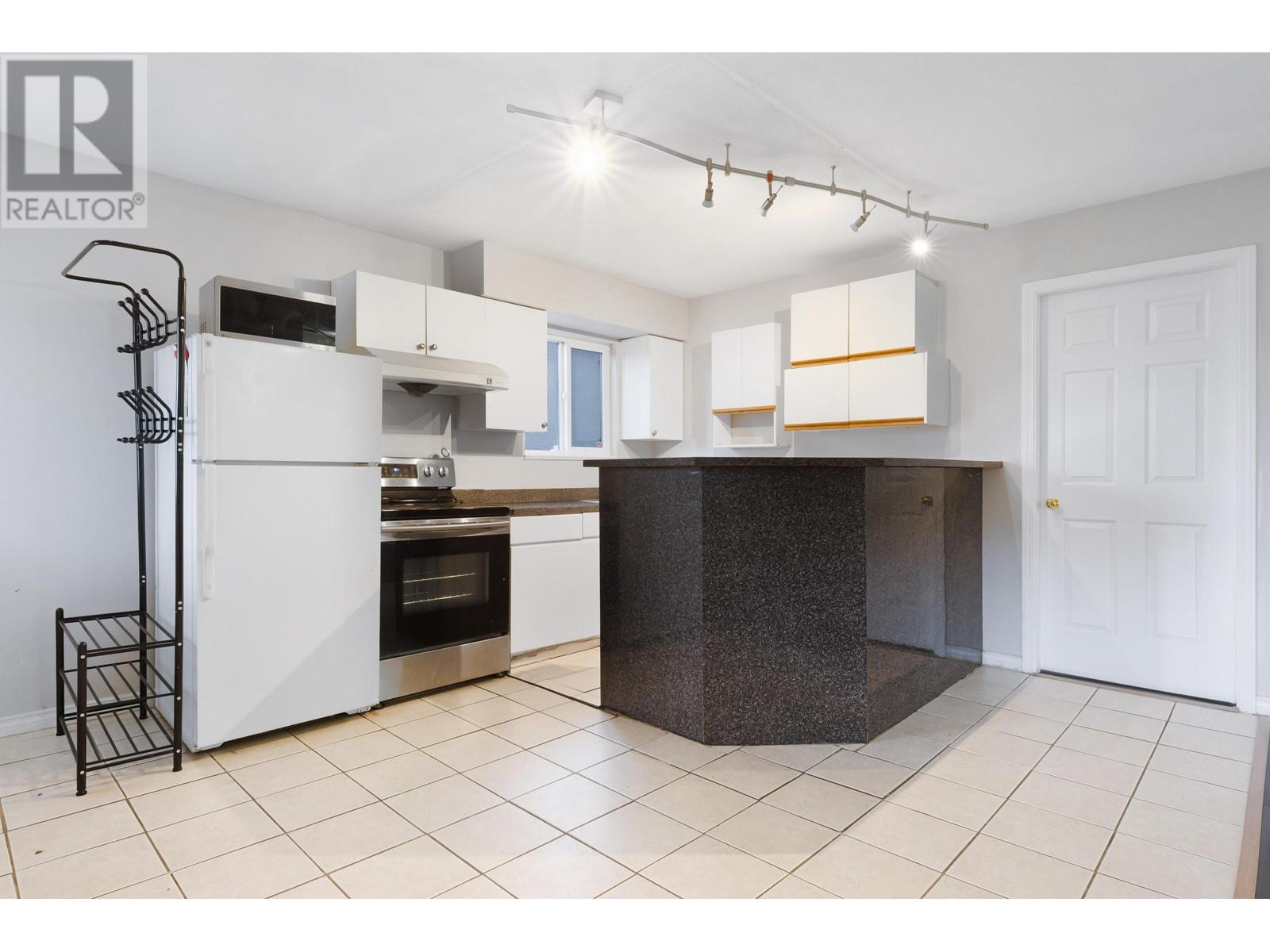 5649 Laurel Street, Burnaby, British Columbia  V5G 1N4 - Photo 24 - R2968746
