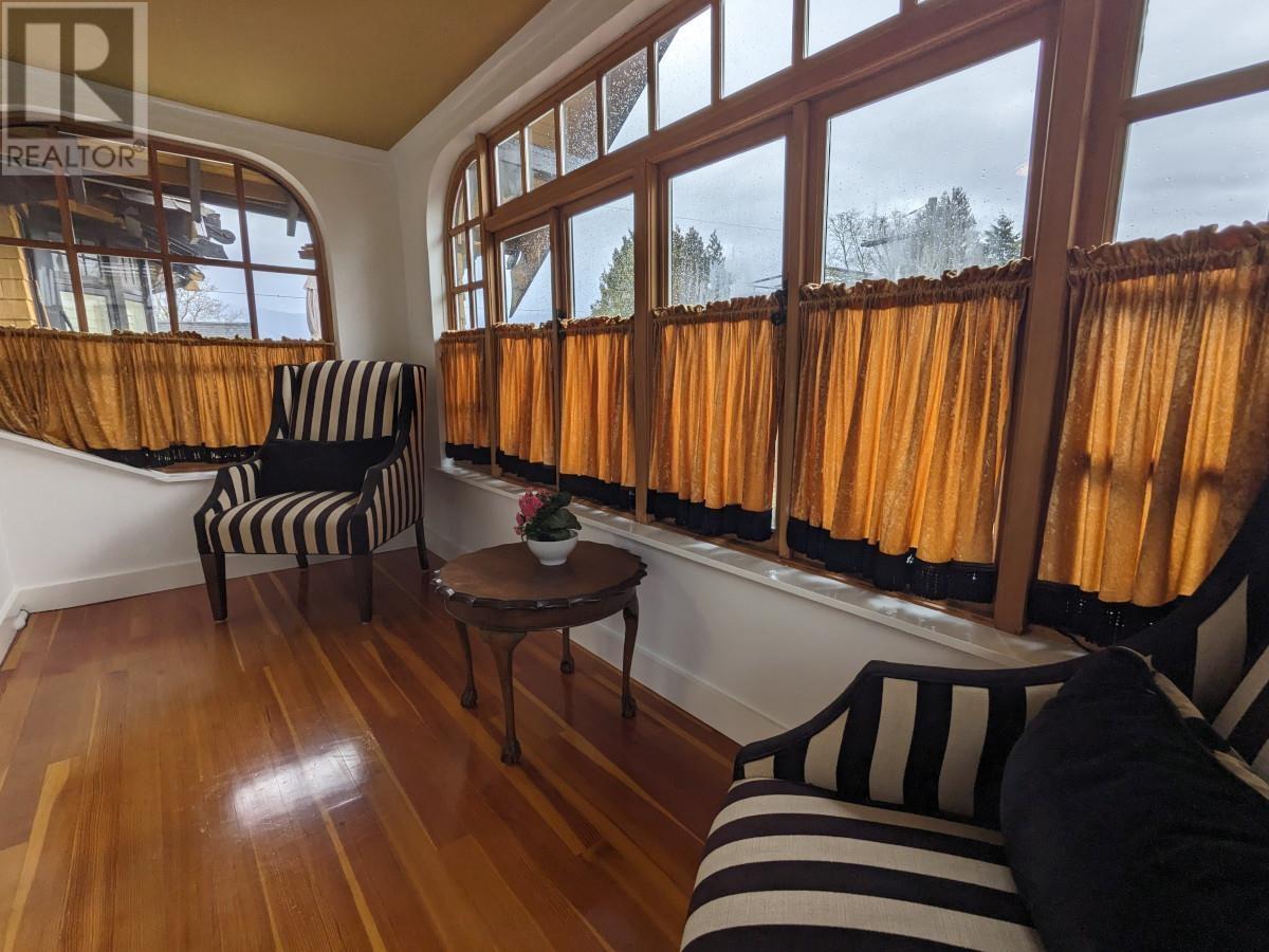 1631 Dunbar Street, Vancouver, British Columbia  V6R 3L7 - Photo 4 - R2968729