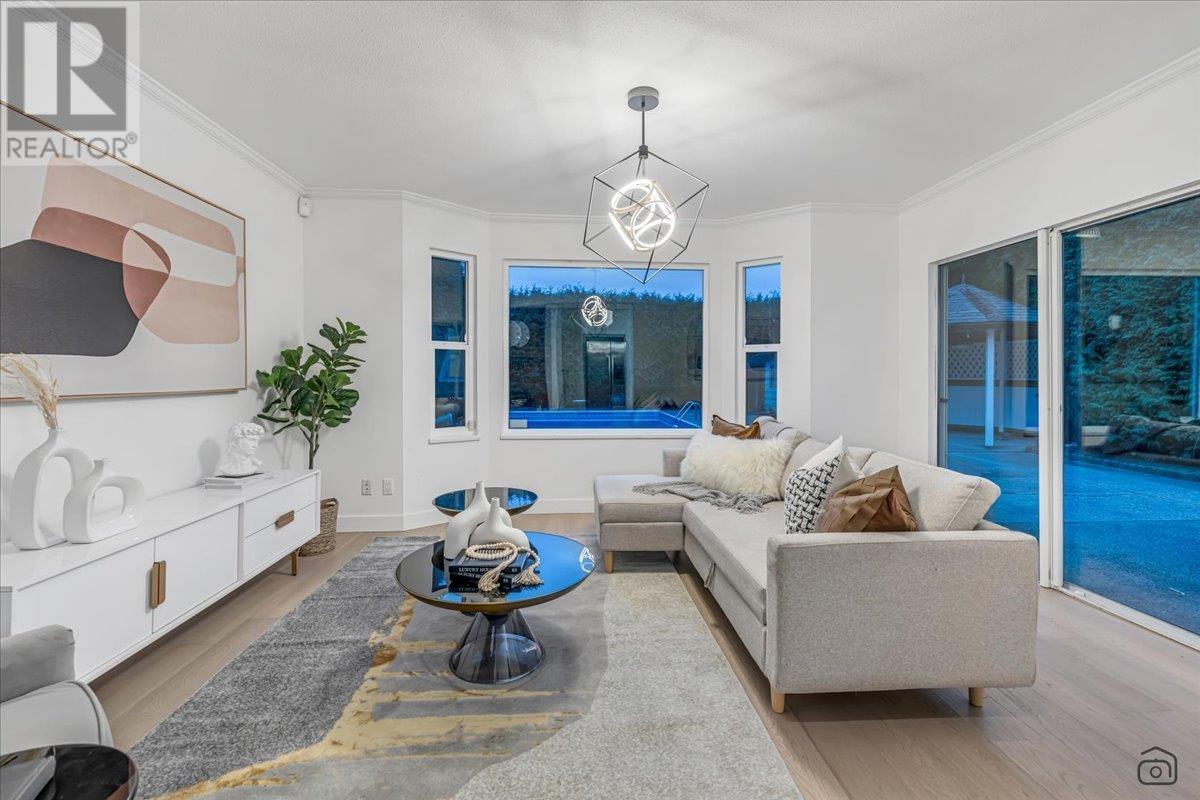 Listing Picture 8 of 21 : 10535 LASSAM ROAD, Richmond / 烈治文 - 魯藝地產 Yvonne Lu Group - MLS Medallion Club Member