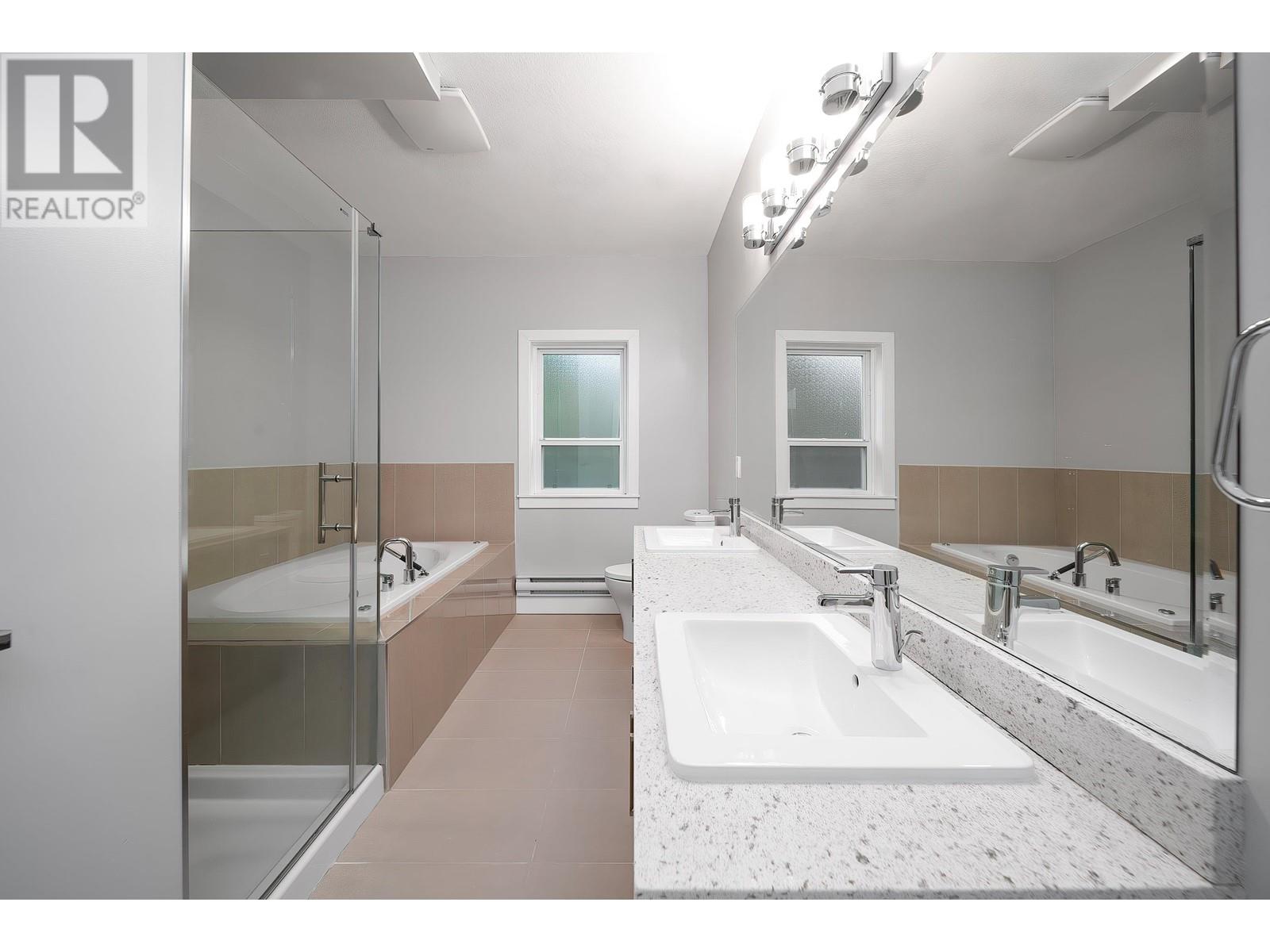 402 1405 Dayton Street, Coquitlam, British Columbia  V3E 0L4 - Photo 22 - R2968763
