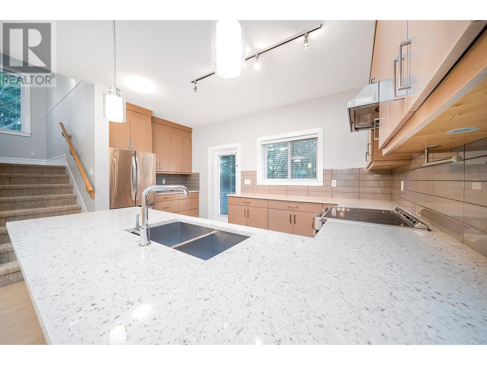402 1405 Dayton Street, Coquitlam, British Columbia  V3E 0L4 - Photo 10 - R2968763