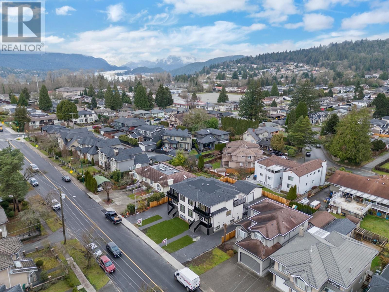 Listing Picture 7 of 40 : 892 SPERLING AVENUE, Burnaby / 本拿比 - 魯藝地產 Yvonne Lu Group - MLS Medallion Club Member