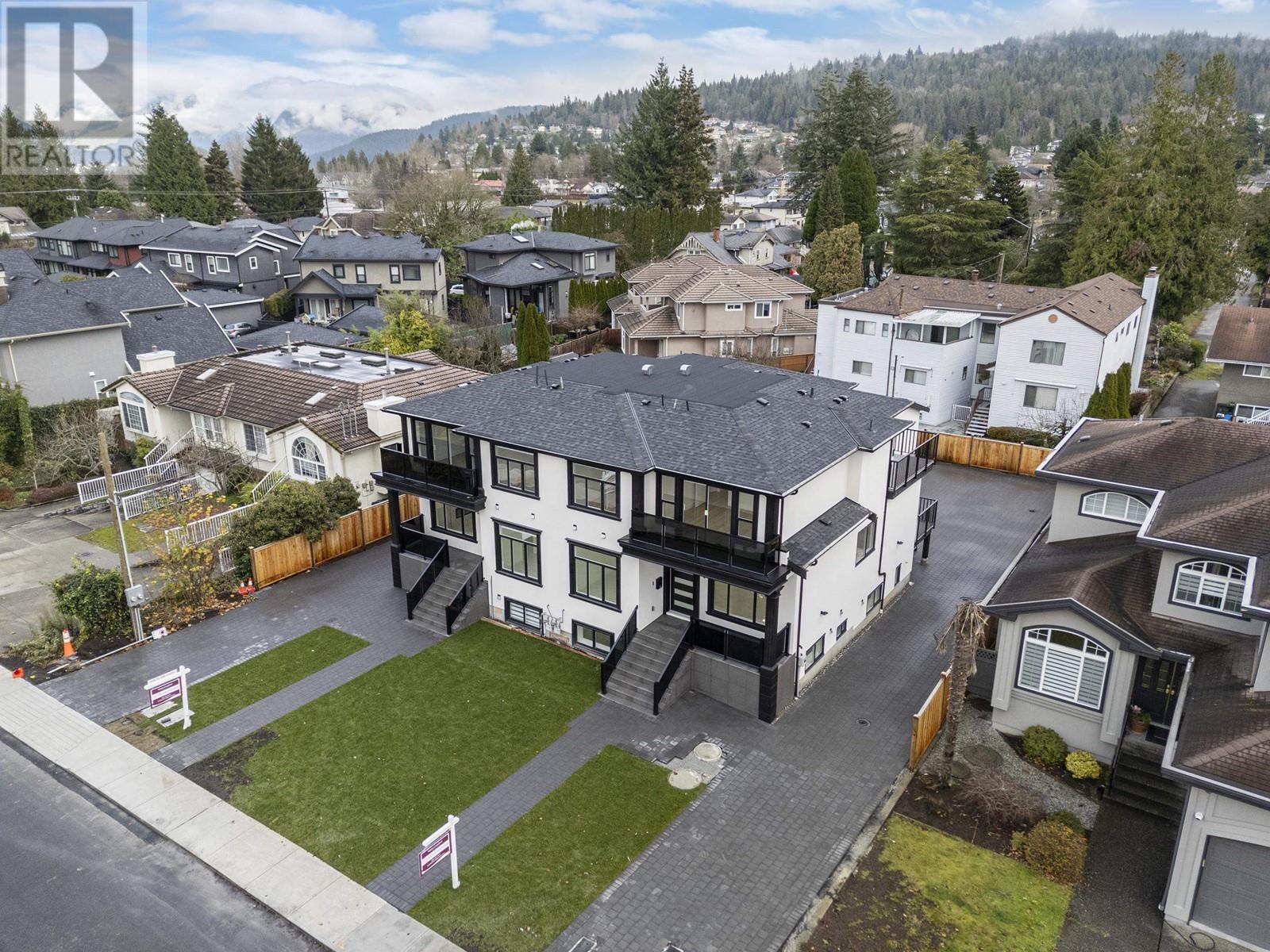 Listing Picture 6 of 40 : 892 SPERLING AVENUE, Burnaby / 本拿比 - 魯藝地產 Yvonne Lu Group - MLS Medallion Club Member