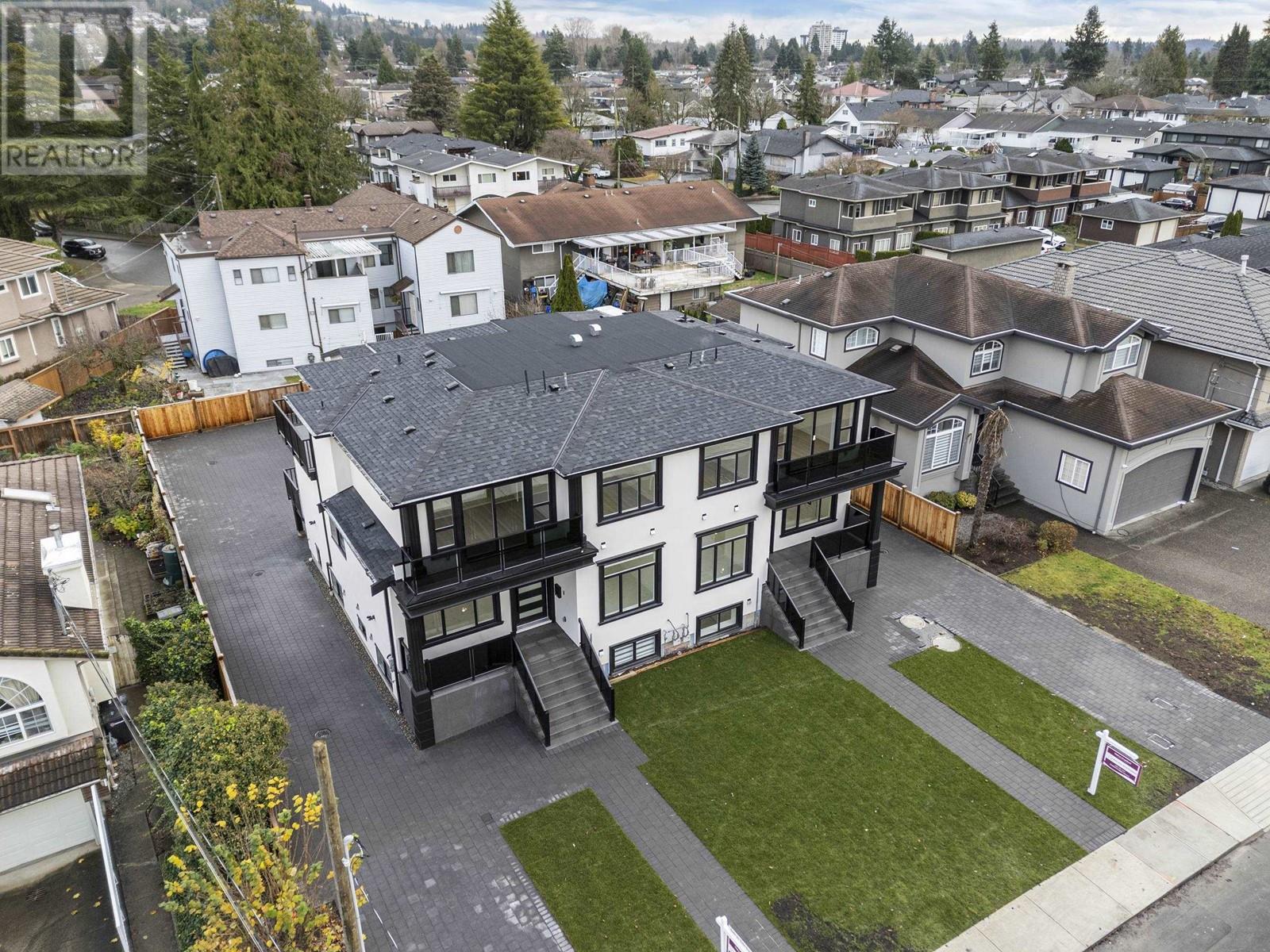 Listing Picture 5 of 40 : 892 SPERLING AVENUE, Burnaby / 本拿比 - 魯藝地產 Yvonne Lu Group - MLS Medallion Club Member