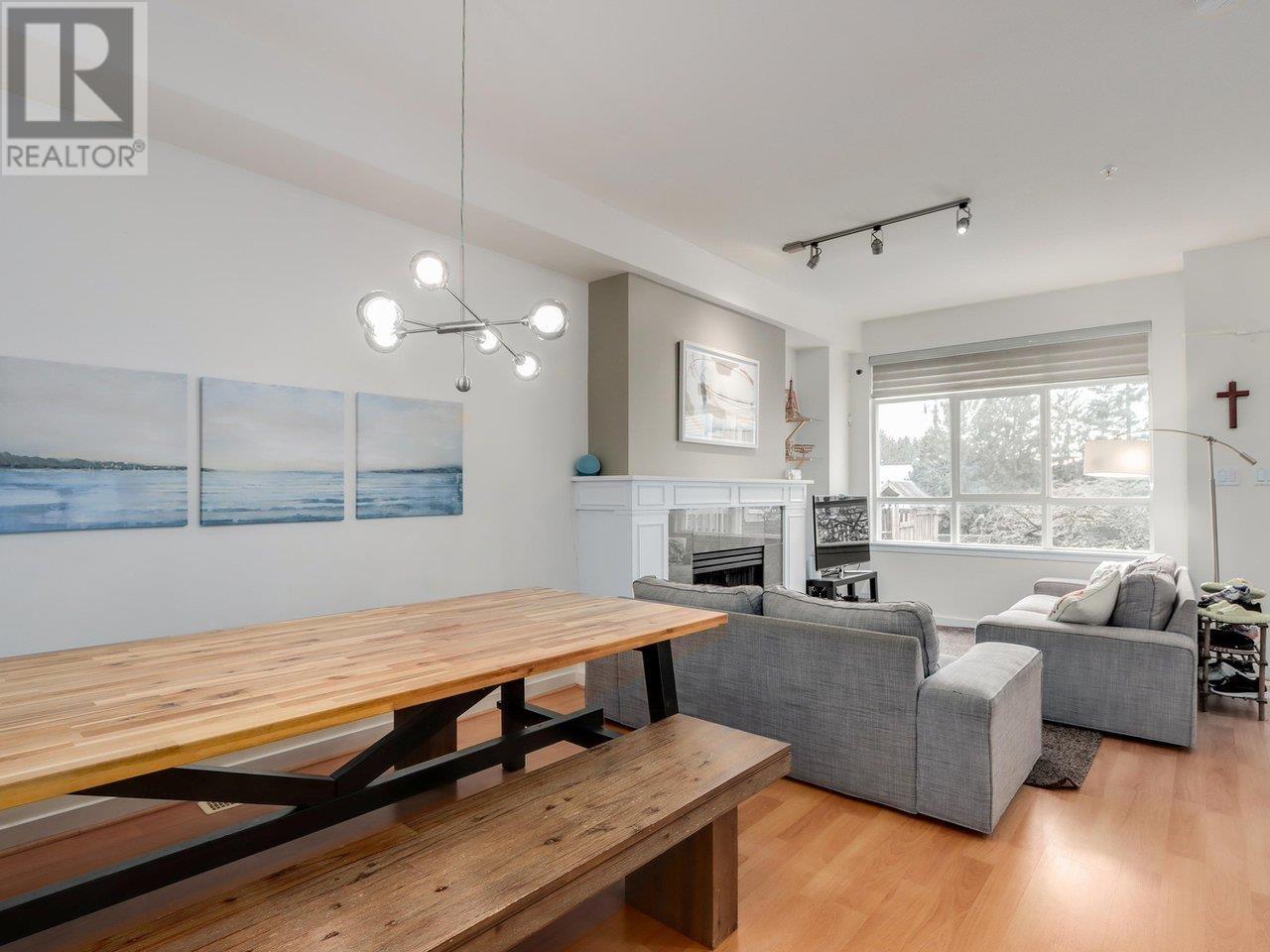 Listing Picture 7 of 23 : 3229 PERROT MEWS, Vancouver / 溫哥華 - 魯藝地產 Yvonne Lu Group - MLS Medallion Club Member