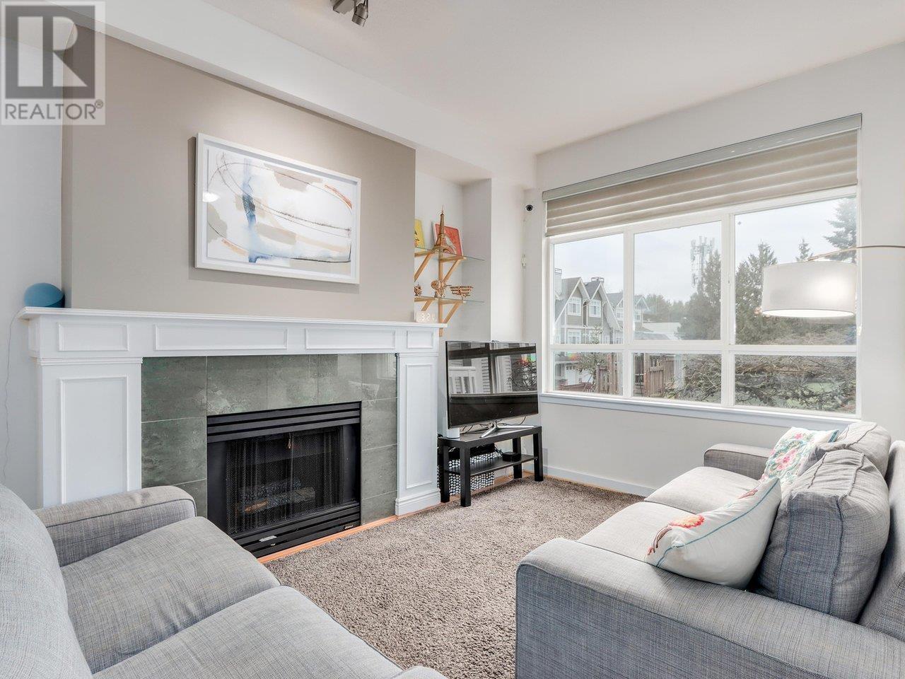 Listing Picture 3 of 23 : 3229 PERROT MEWS, Vancouver / 溫哥華 - 魯藝地產 Yvonne Lu Group - MLS Medallion Club Member