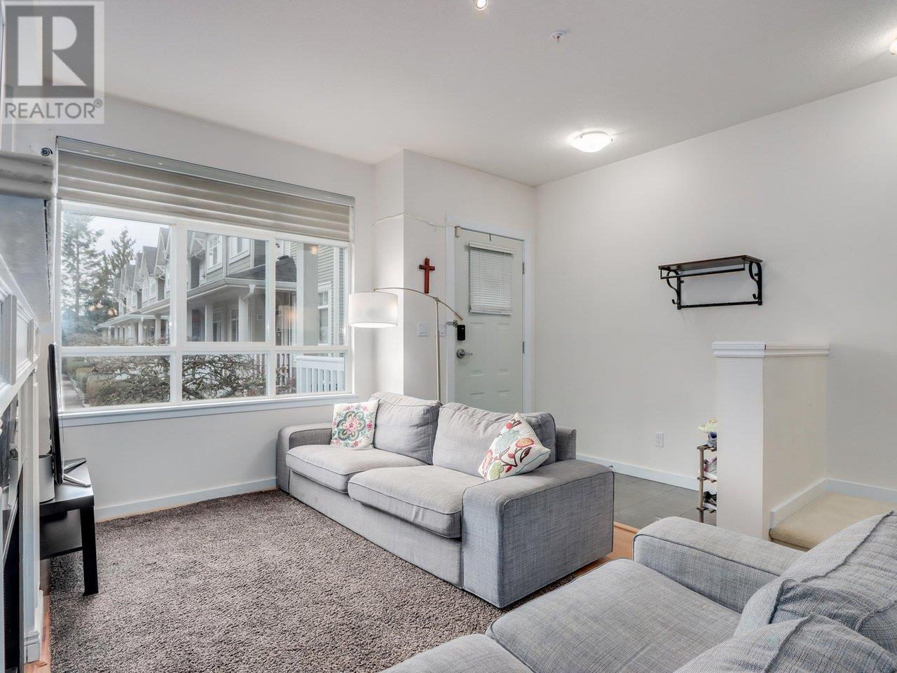 Listing Picture 4 of 23 : 3229 PERROT MEWS, Vancouver / 溫哥華 - 魯藝地產 Yvonne Lu Group - MLS Medallion Club Member