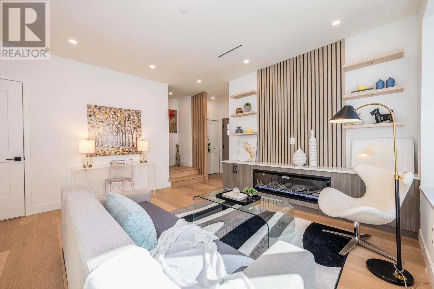 Listing Picture 2 of 31 : 6281 ELGIN STREET, Vancouver / 溫哥華 - 魯藝地產 Yvonne Lu Group - MLS Medallion Club Member