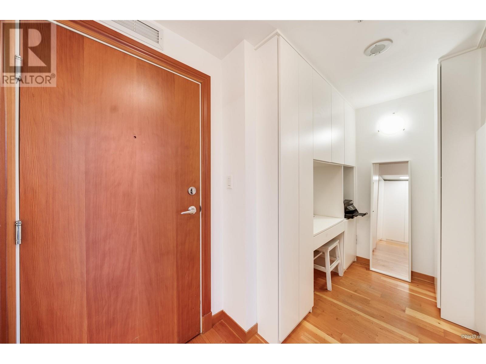 217 10 Renaissance Square, New Westminster, British Columbia  V3M 7B1 - Photo 23 - R2968777