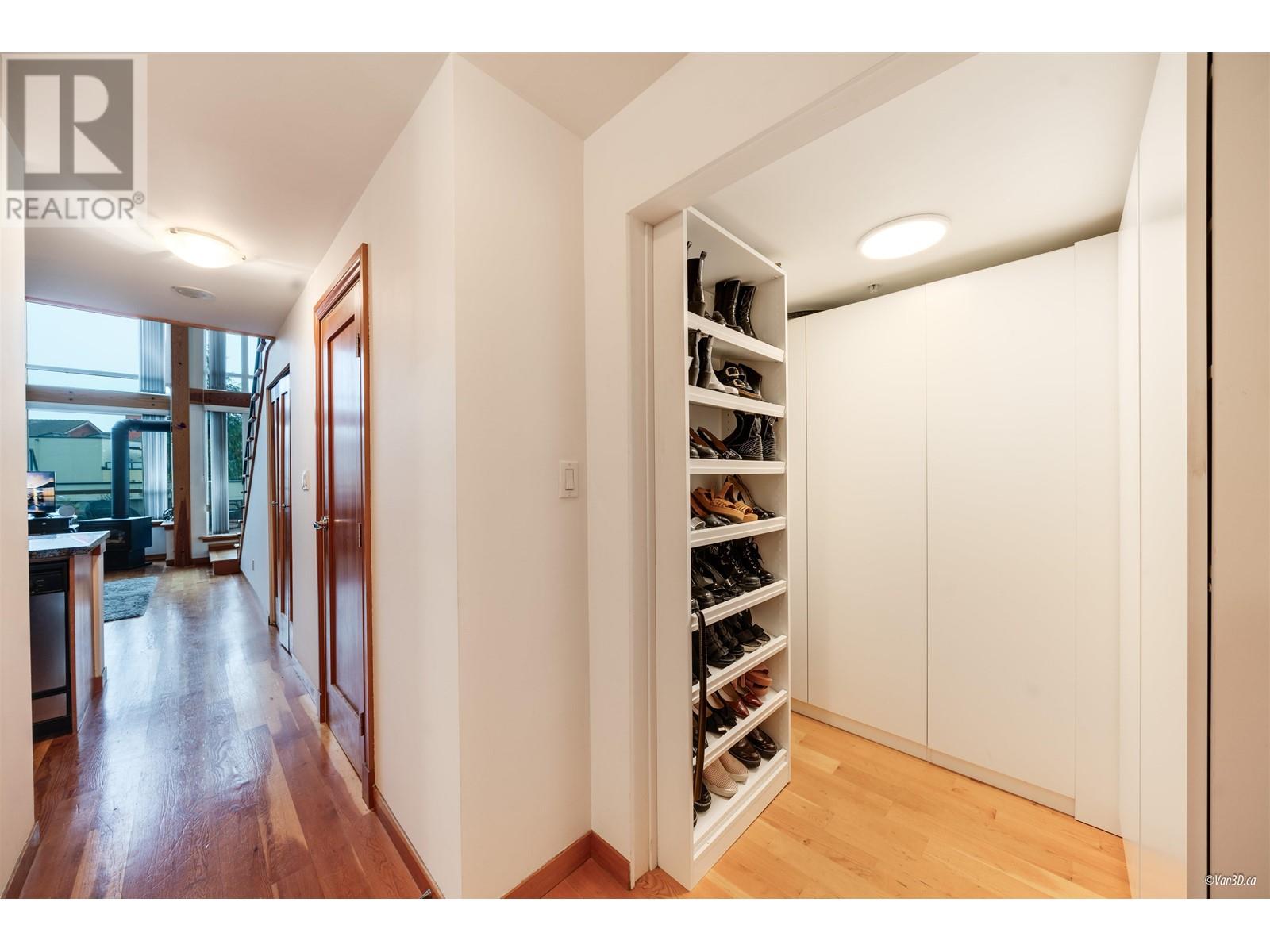 217 10 Renaissance Square, New Westminster, British Columbia  V3M 7B1 - Photo 24 - R2968777