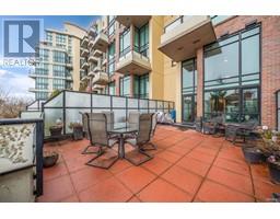 217 10 RENAISSANCE SQUARE, New Westminster, British Columbia