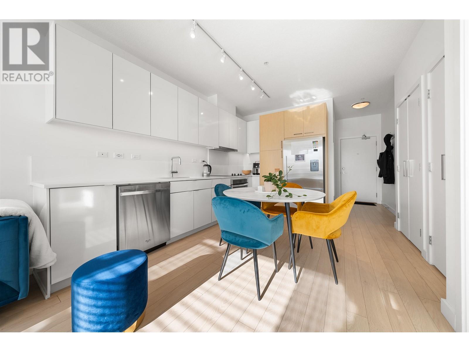 209 1621 Hamilton Avenue, North Vancouver, British Columbia  V7P 0B6 - Photo 11 - R2968781