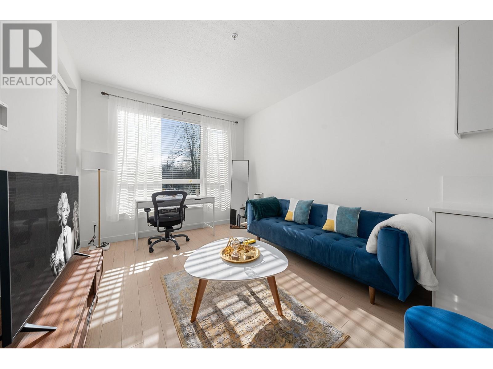 209 1621 Hamilton Avenue, North Vancouver, British Columbia  V7P 0B6 - Photo 4 - R2968781