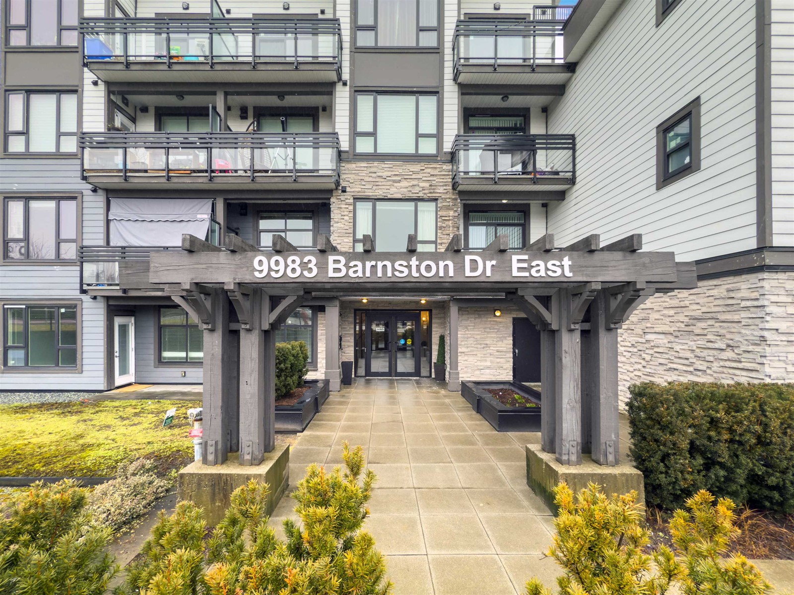 208 9983 E Barnston Drive, Surrey, British Columbia  V4N 6T3 - Photo 1 - R2967346