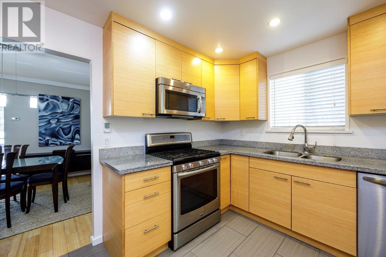 2730 Panorama Drive, North Vancouver, British Columbia  V7G 1V6 - Photo 16 - R2968737