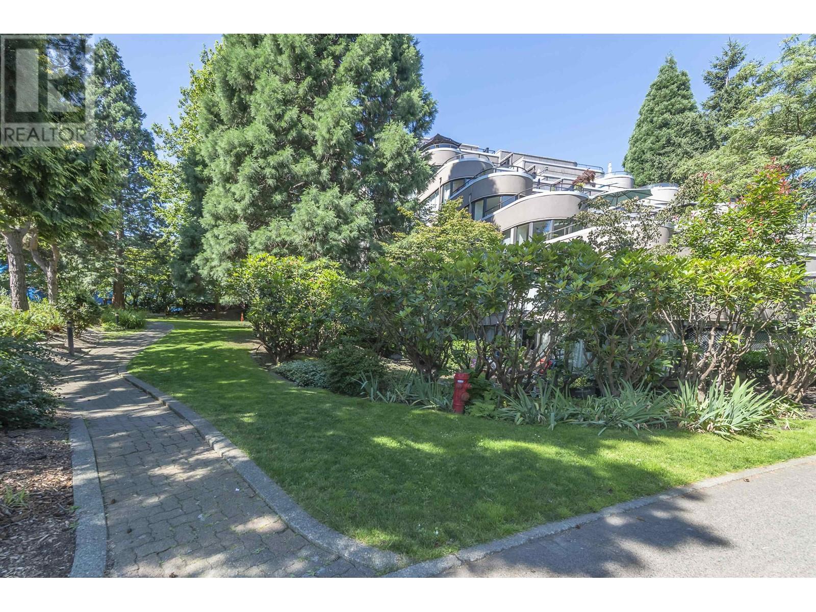 Listing Picture 34 of 39 : 73 1425 LAMEY'S MILL ROAD, Vancouver / 溫哥華 - 魯藝地產 Yvonne Lu Group - MLS Medallion Club Member
