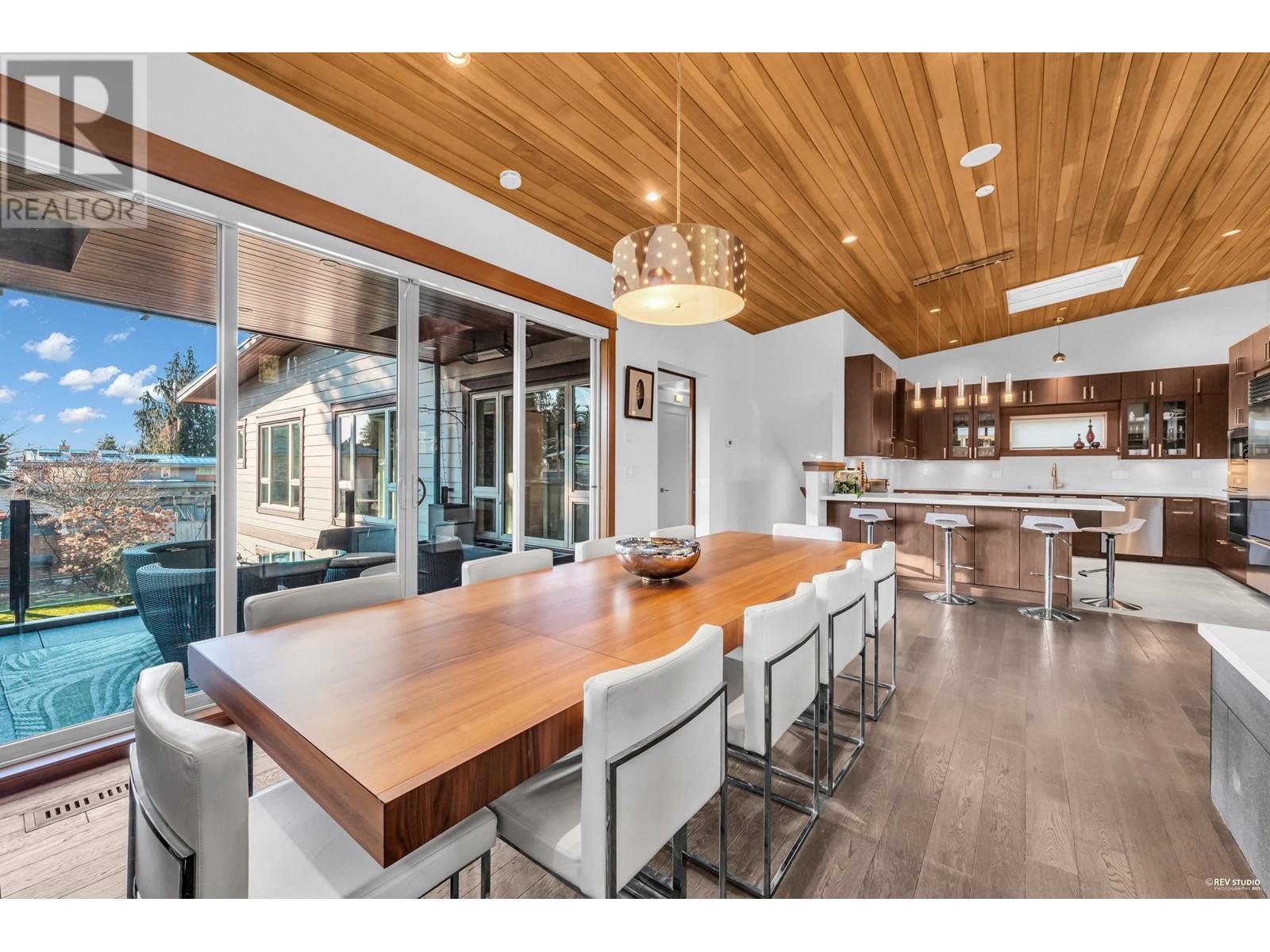 1318 Inglewood Avenue, West Vancouver, British Columbia  V7T 1Y9 - Photo 14 - R2968794