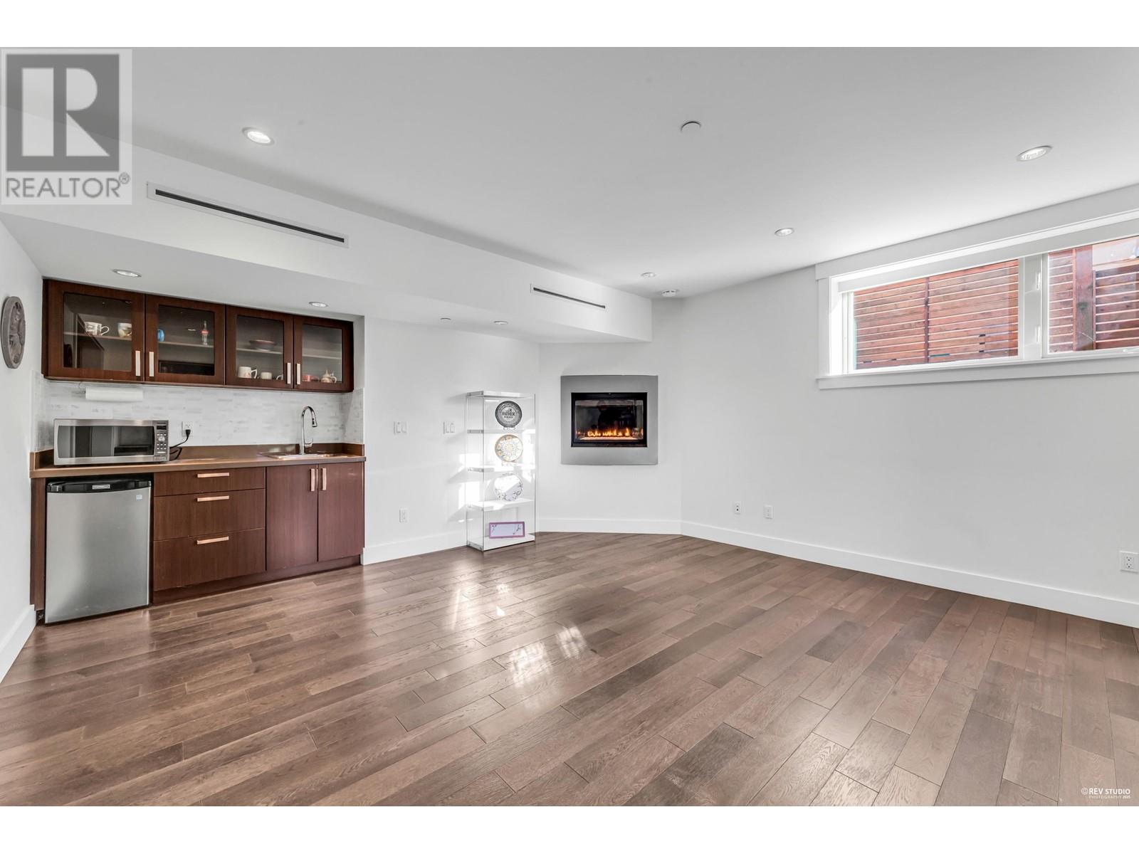 1318 Inglewood Avenue, West Vancouver, British Columbia  V7T 1Y9 - Photo 28 - R2968794
