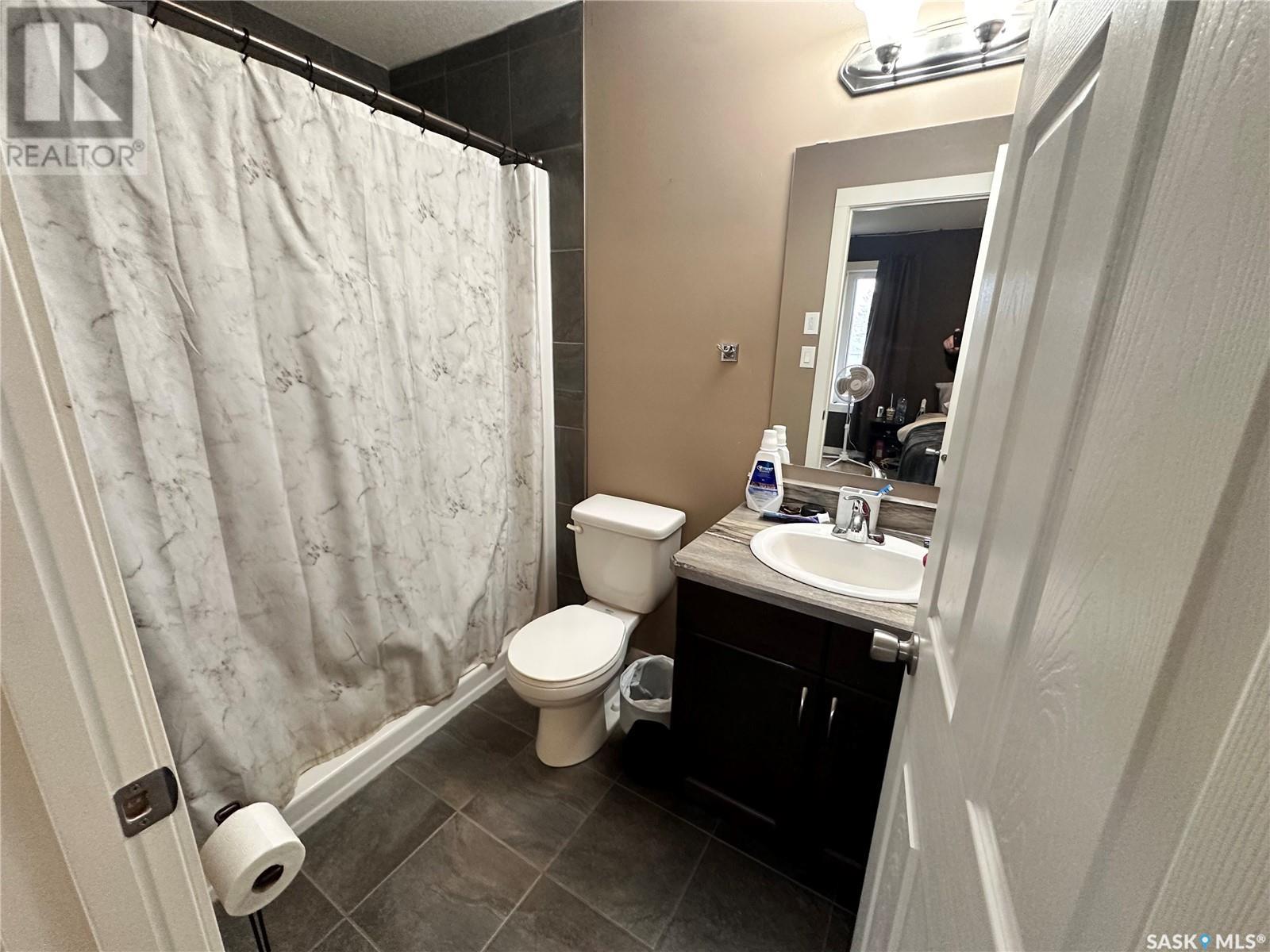 527 Alexandra Street, Weyburn, Saskatchewan  S4H 1R7 - Photo 10 - SK996252