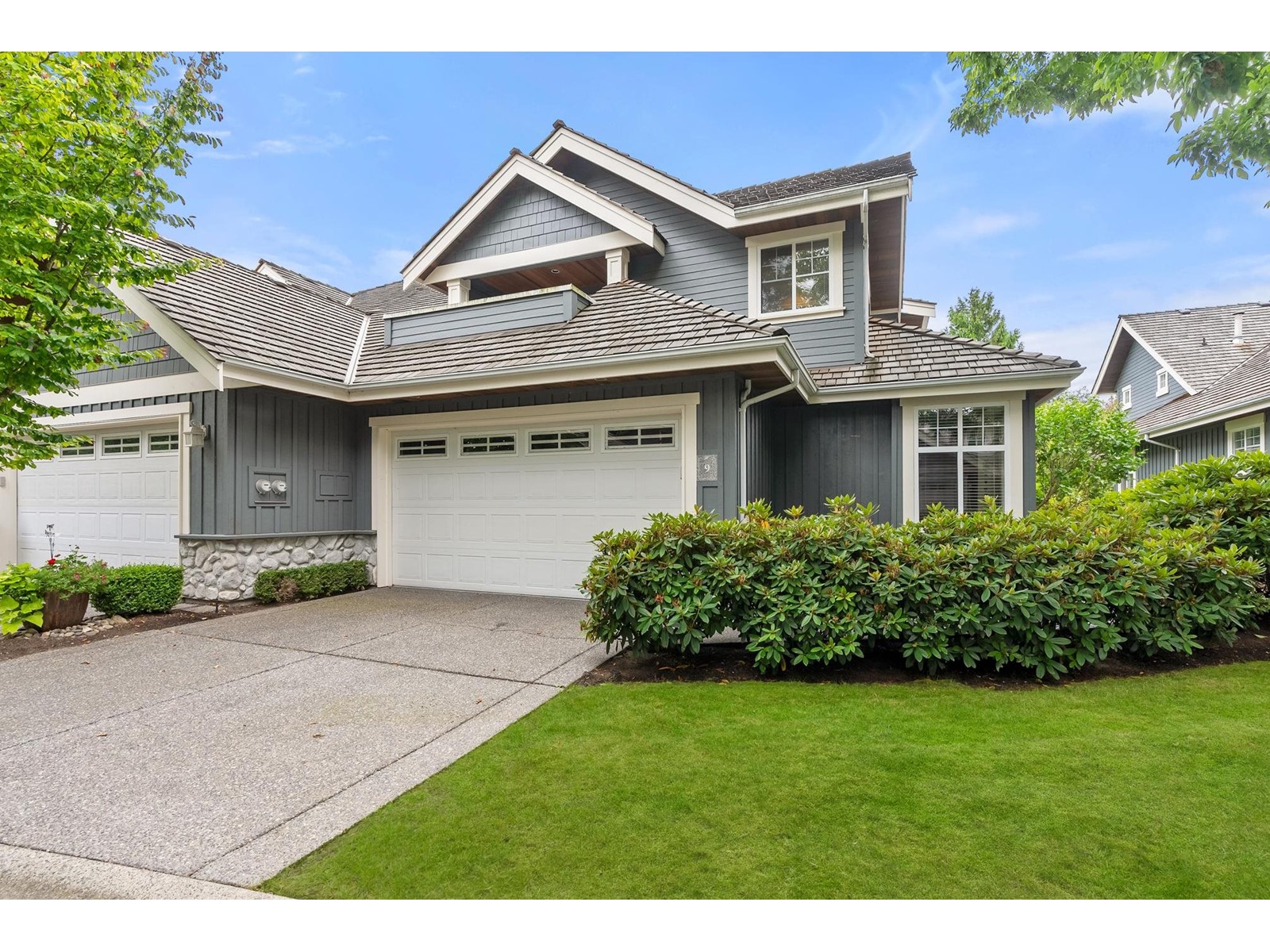 Property at 9 15715 34 AVENUE image 2