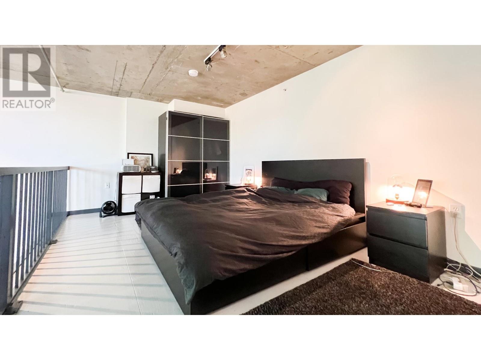 Listing Picture 13 of 21 : 516 22 E CORDOVA STREET, Vancouver / 溫哥華 - 魯藝地產 Yvonne Lu Group - MLS Medallion Club Member