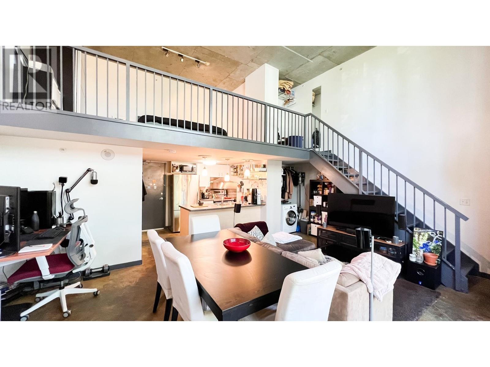 Listing Picture 8 of 21 : 516 22 E CORDOVA STREET, Vancouver / 溫哥華 - 魯藝地產 Yvonne Lu Group - MLS Medallion Club Member