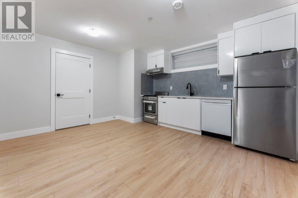 Listing Picture 28 of 32 : 2560 DUNDAS STREET, Vancouver / 溫哥華 - 魯藝地產 Yvonne Lu Group - MLS Medallion Club Member