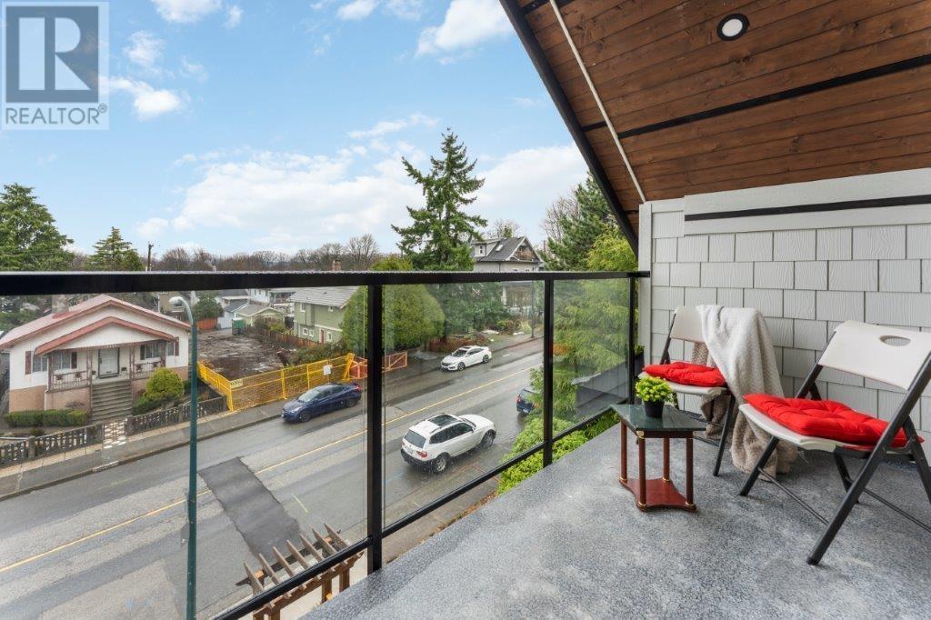 Listing Picture 21 of 32 : 2560 DUNDAS STREET, Vancouver / 溫哥華 - 魯藝地產 Yvonne Lu Group - MLS Medallion Club Member