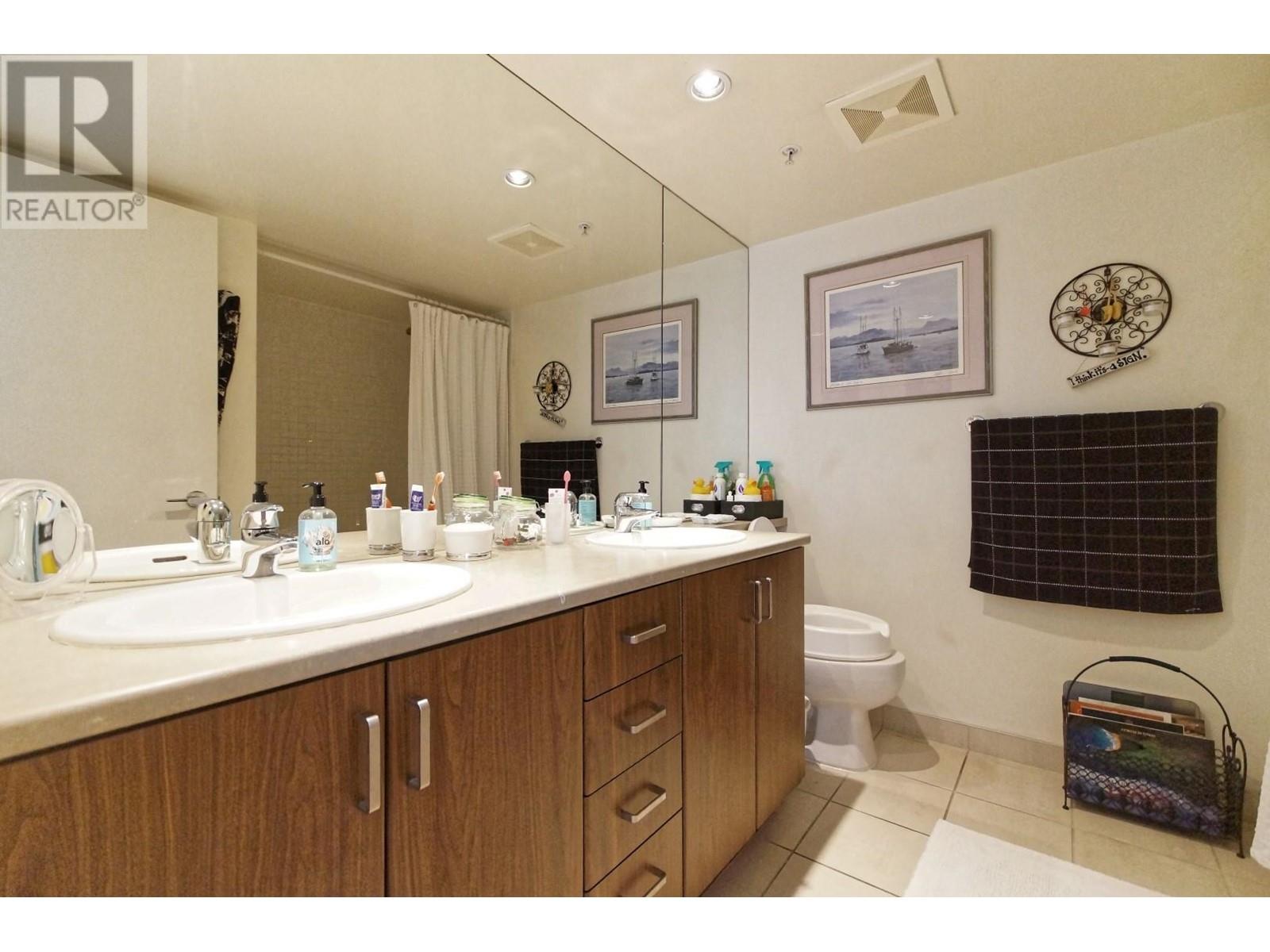 1609 155 W 1st Street, North Vancouver, British Columbia  V7M 3N8 - Photo 19 - R2968621