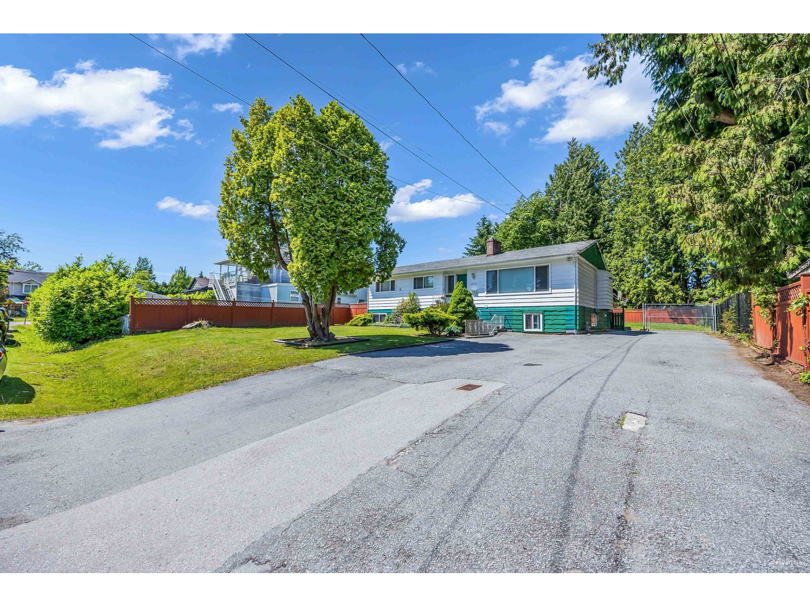 Property at 13733 67A AVENUE image 2