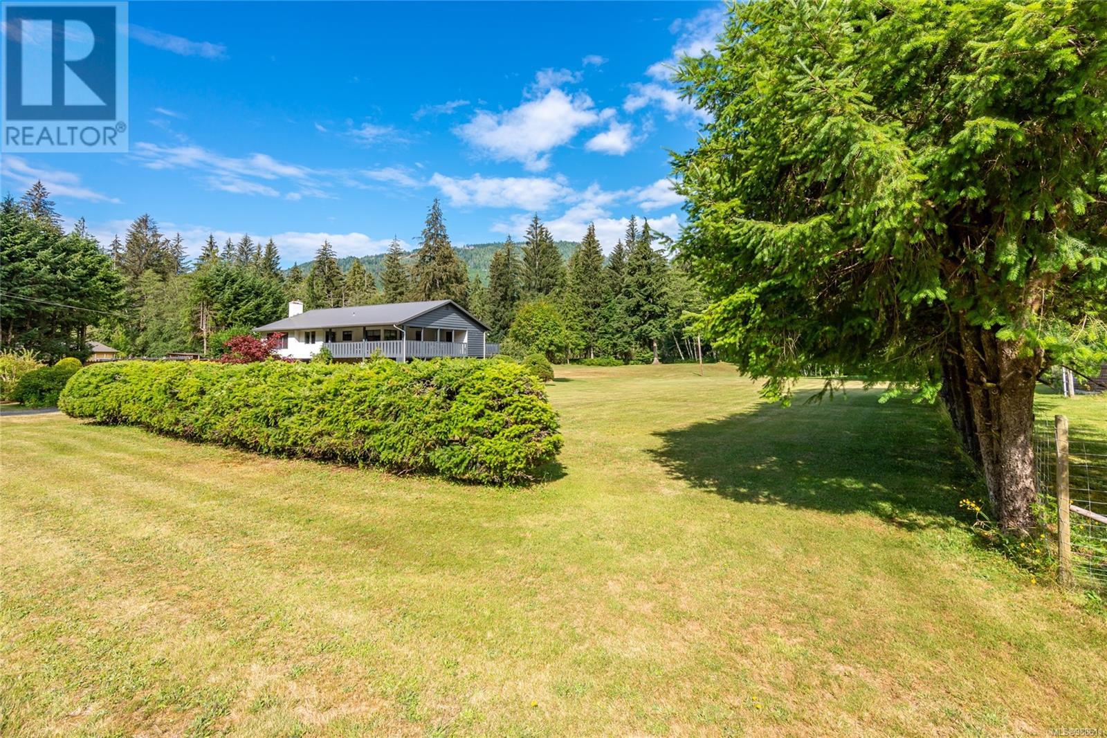 Property at 1301 Sayward Rd image 1