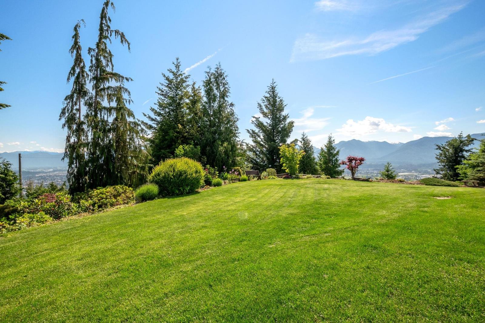 43620 Bracken Drive, Chilliwack Mountain, Chilliwack, British Columbia  V2R 4A3 - Photo 1 - R2968667