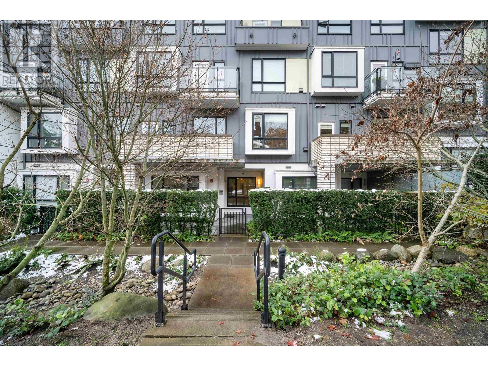 206 9350 UNIVERSITY HIGH STREET, Burnaby