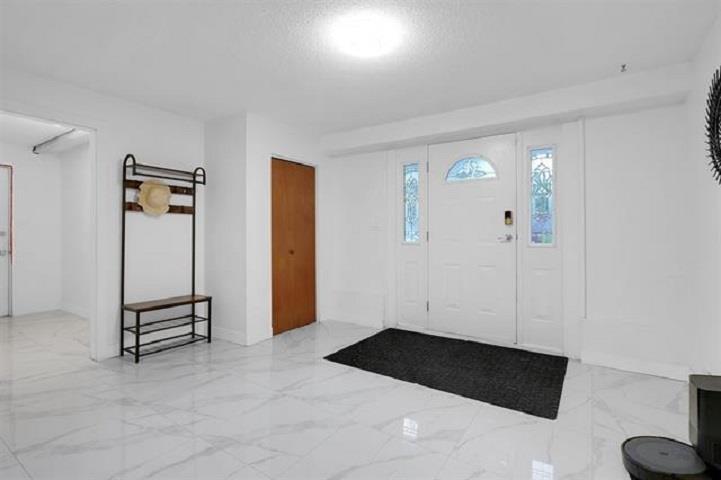 9630 Regent Place, Surrey, British Columbia  V3V 2S3 - Photo 11 - R2964930