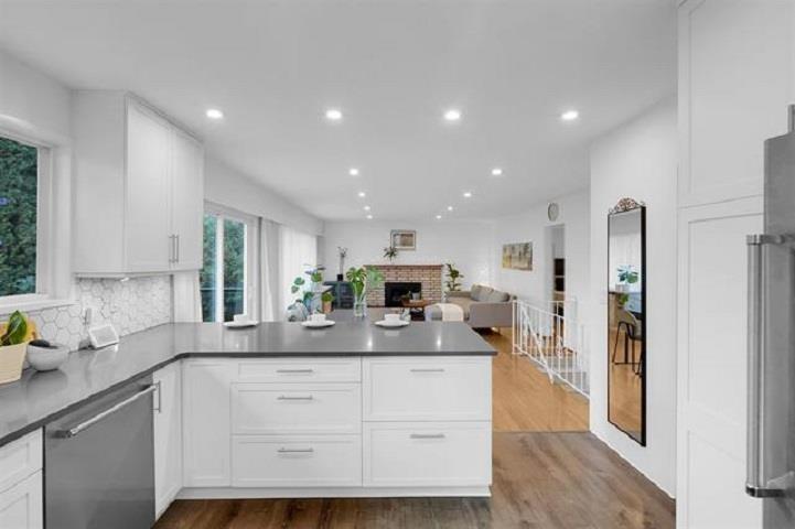 9630 Regent Place, Surrey, British Columbia  V3V 2S3 - Photo 5 - R2964930