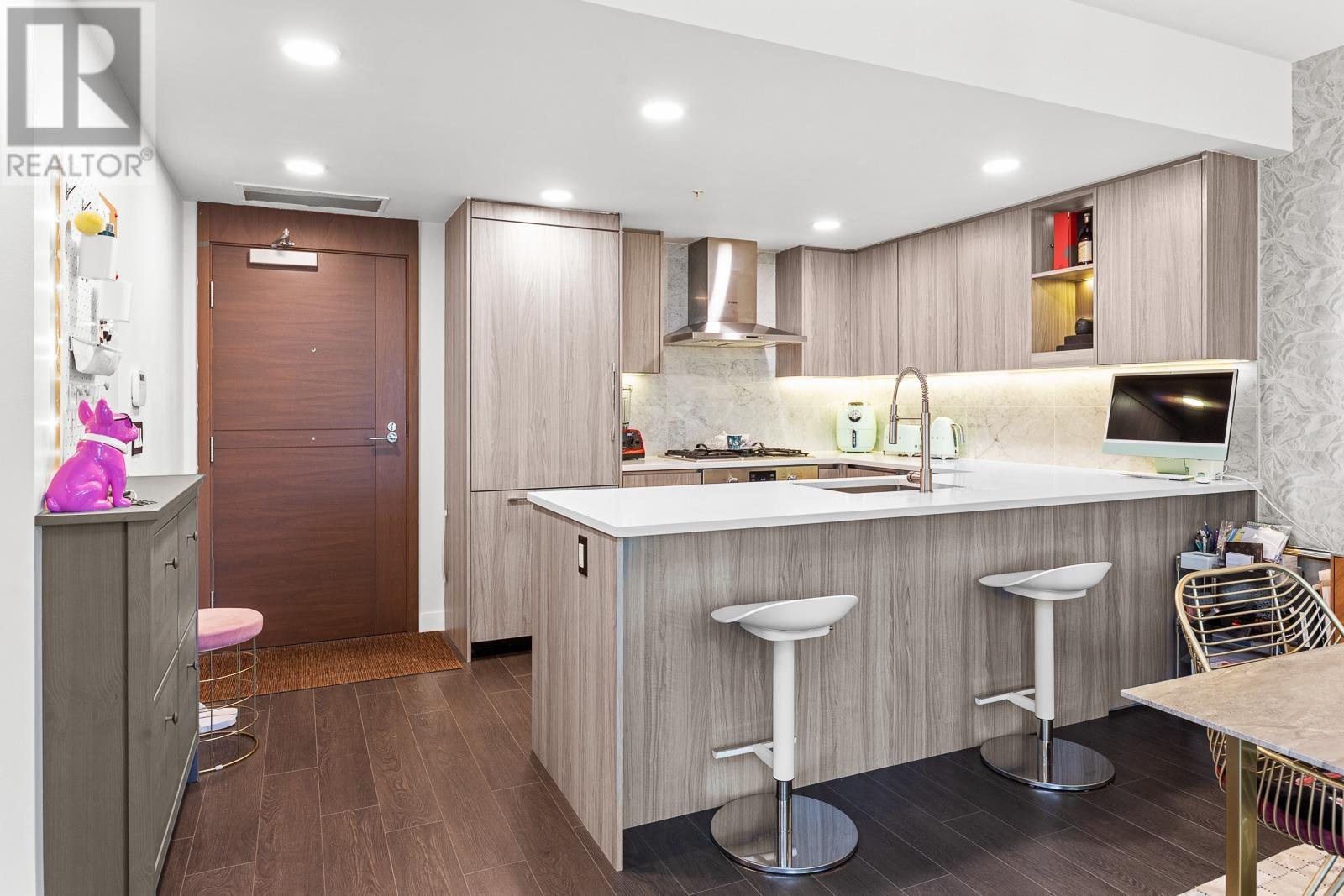 Listing Picture 13 of 28 : 312 3300 KETCHESON ROAD, Richmond / 烈治文 - 魯藝地產 Yvonne Lu Group - MLS Medallion Club Member