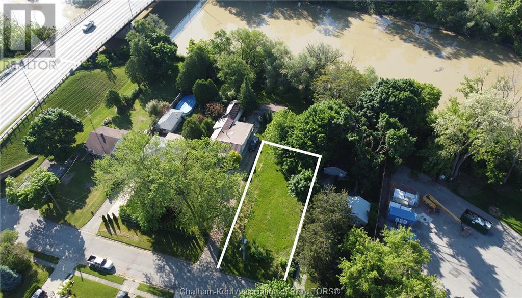12 Siskind Court, Chatham, Ontario  N7L 5A1 - Photo 3 - 25003222