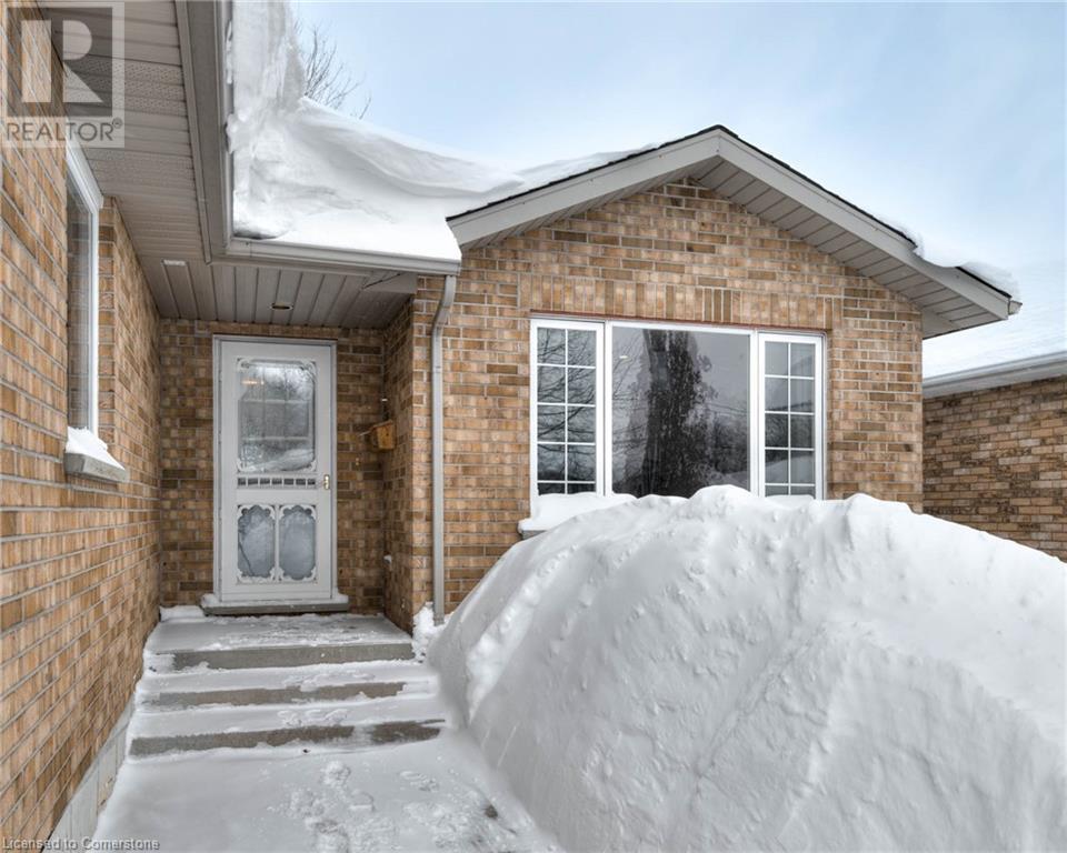 755 Edgar Street W, Listowel, Ontario  N4W 3T8 - Photo 3 - 40699738