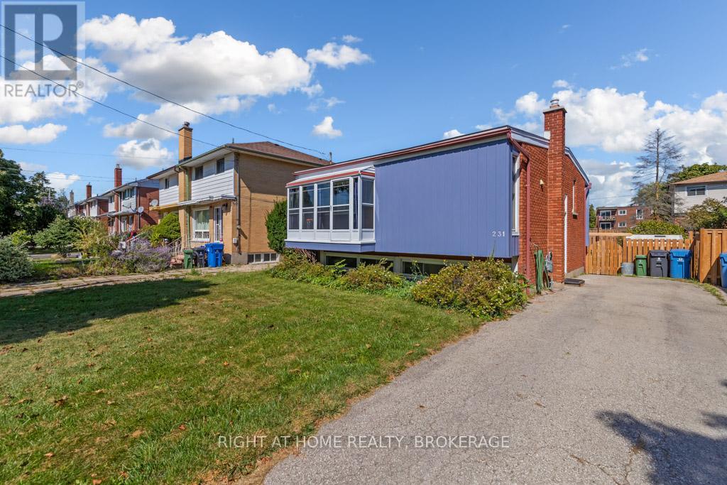 Property at 231 ALMA STREET N image 3