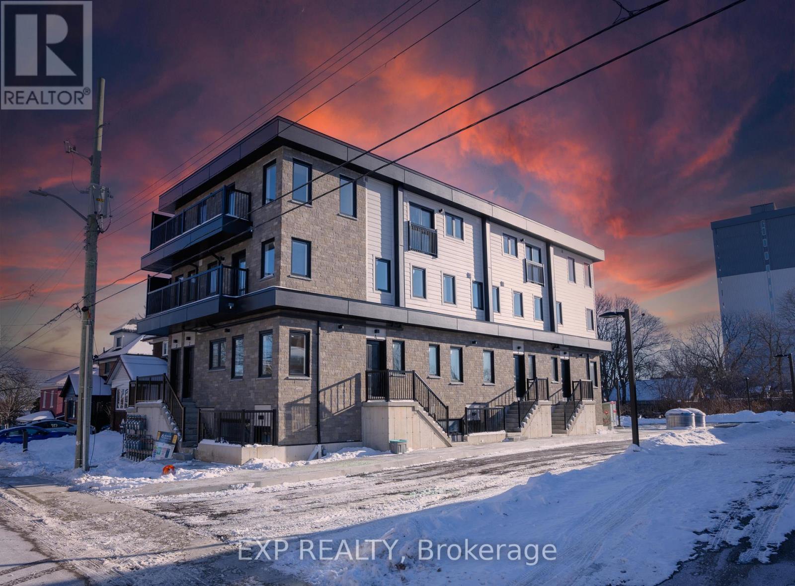 Property at 2 - 17 PETER STREET image 3
