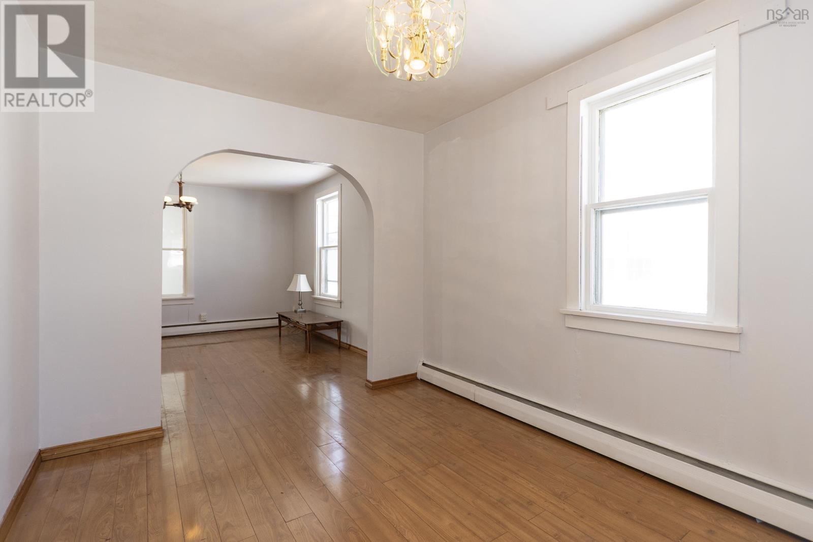 90 Mcfarlane Street, Springhill, Nova Scotia  B0M 1X0 - Photo 14 - 202503247